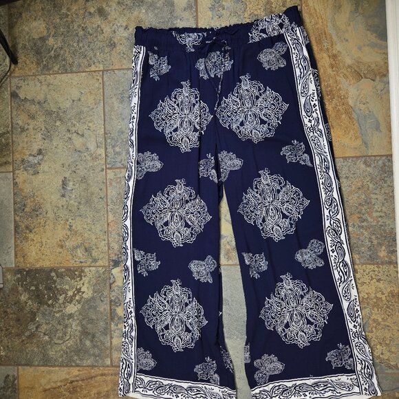 Lane Bryant Size 18 Navy Blue White High Rise Wide Leg Casual Pants Flowy NWT - Picture 1 of 14